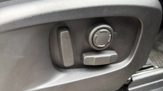 Land Rover Defender 3.0 D250 X-Dynamic HSE 90 3dr Auto Diesel Estate